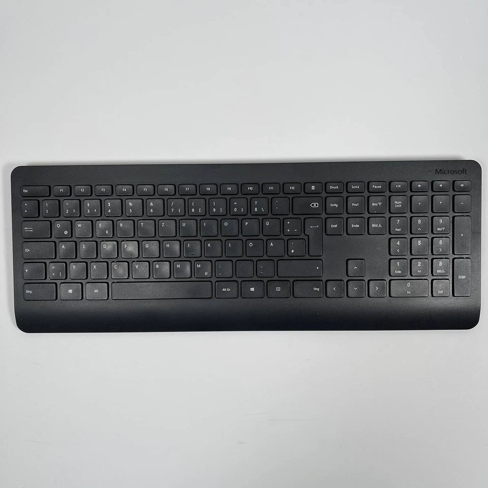 Microsoft Wireless Desktop 900 Wireless Keyboard and Mouse Combo for Windows/Mac - Image 3 of 4