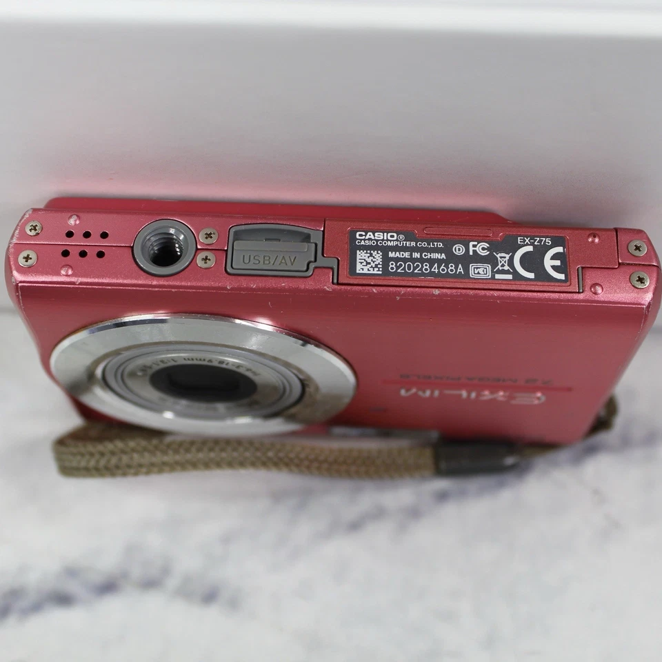 Casio EXILIM EX-Z75 7.2 Megapixel PINK Digital Camera With Battery Not Tested - Image 3 of 4