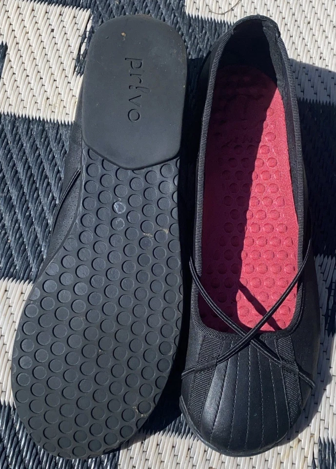 Privo Penny Ballet Pisos Para Mujer Cómodos Acolchados Sin Cordones Negro en Rosa Talla 8.5M Foto 2 de 4
