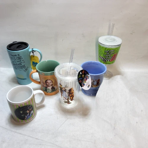 Lot of wizard of oz mugs & drink cups new vintage dorothy lion tin man Scarecrow