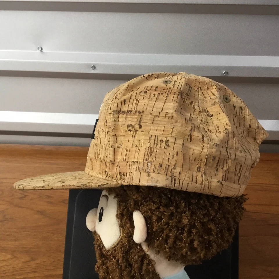 Gorra de béisbol Zephyr Korbel champán corcho a presión muestra poliéster ajustable Foto 3 de 4