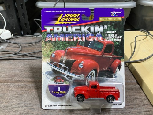 Johnny Lightning Truckin' America 1940 Ford Red 8 Pickup Truck