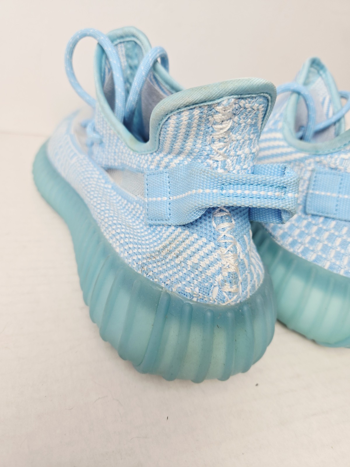 Adidas Women's Yeezy Boost 350 v2 Blue Size 7 thumbnail 5