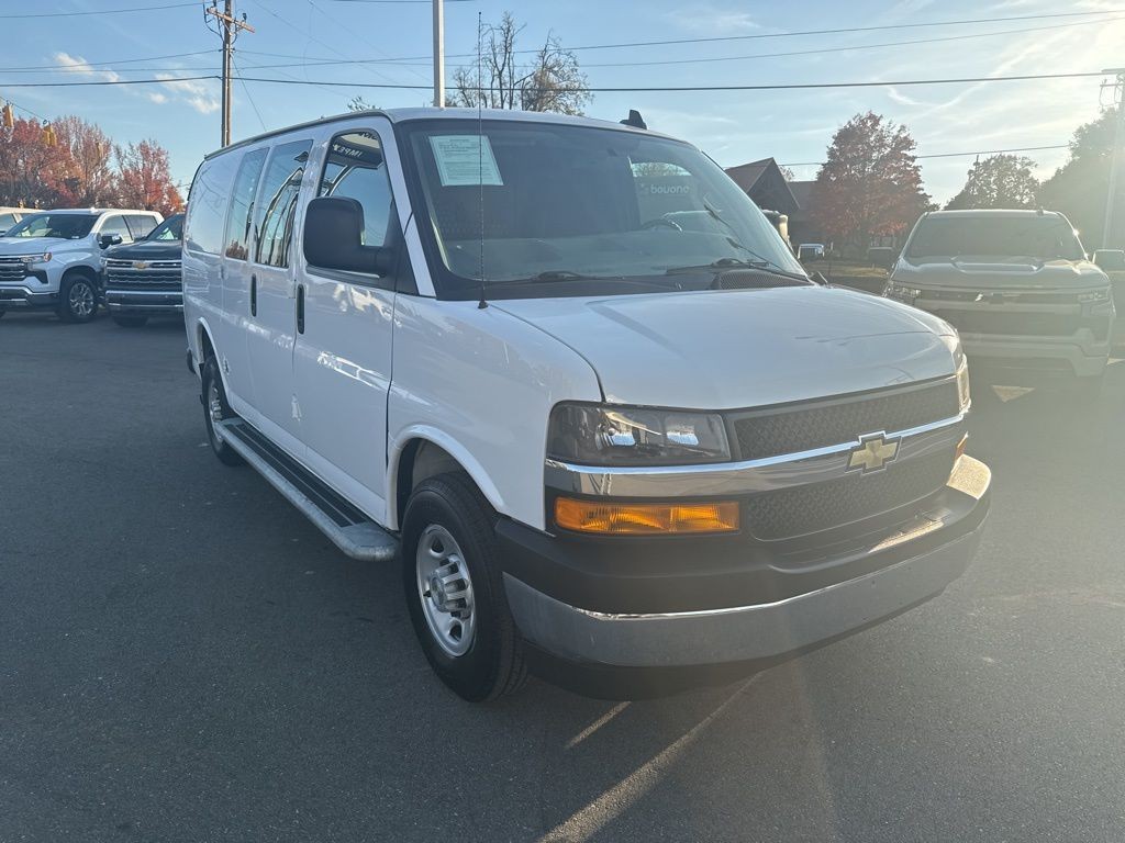 2023 Chevrolet Express G2500 Work Van thumbnail 7