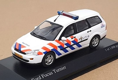 Minichamps 1/43 Scale 430 087092 - 1997 Ford Focus Break Politie