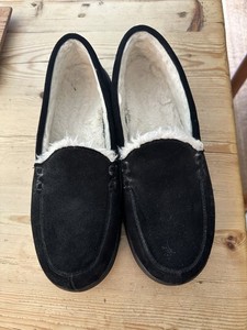 Vionic Women’s Furry Lined Loafers Black Suede SZ 10