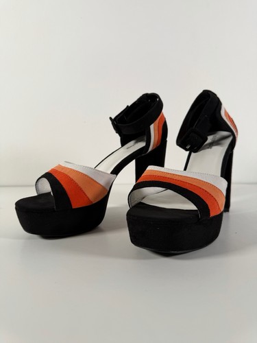 Unique Vintage Candy Corn Stripe Suede Peep Toe Pumps Size: W9
