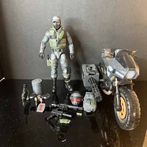 GI Joe Classified Night Force Shockwave Action figure Night Pursuit Complete 127