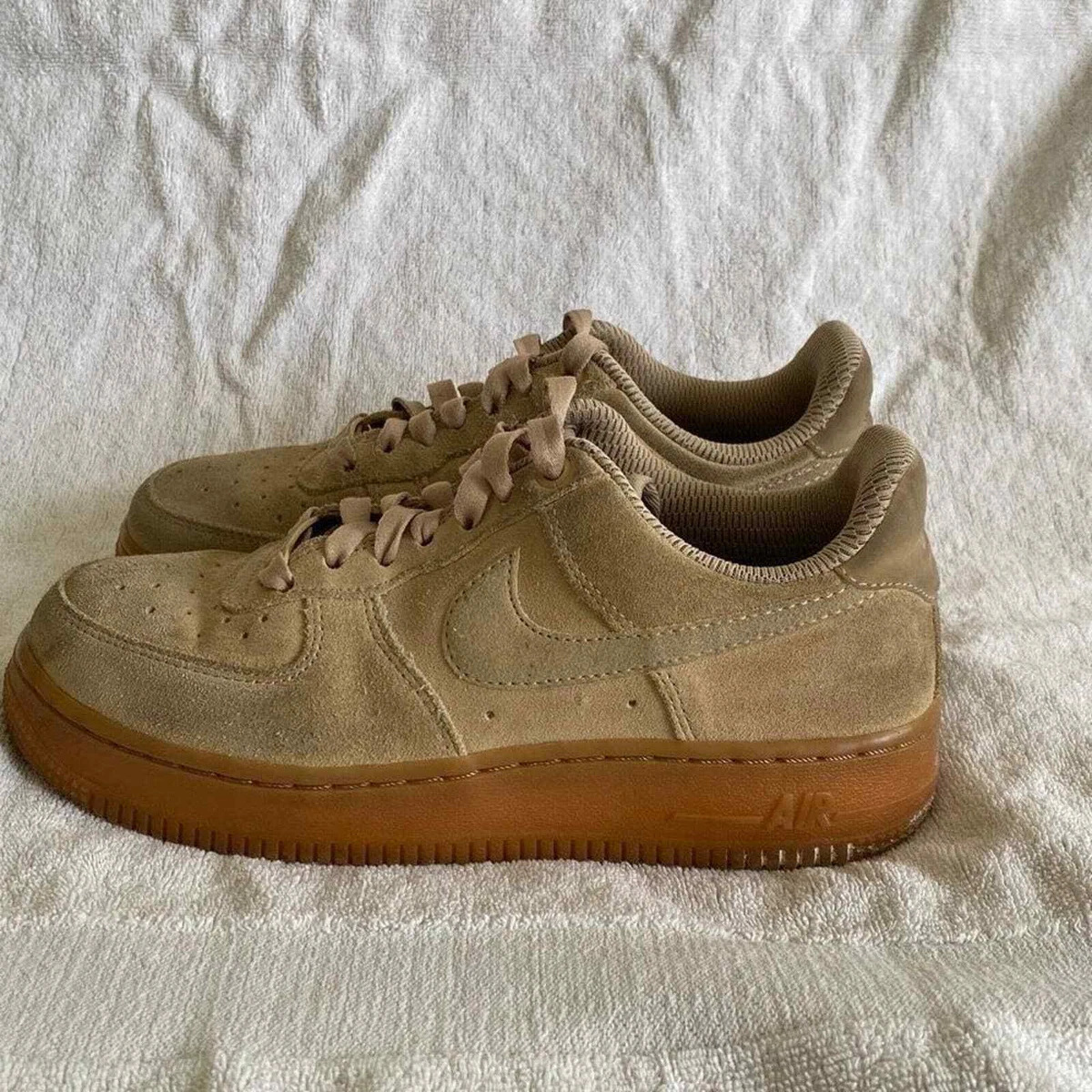 Nike tan suede air hotsell force 1