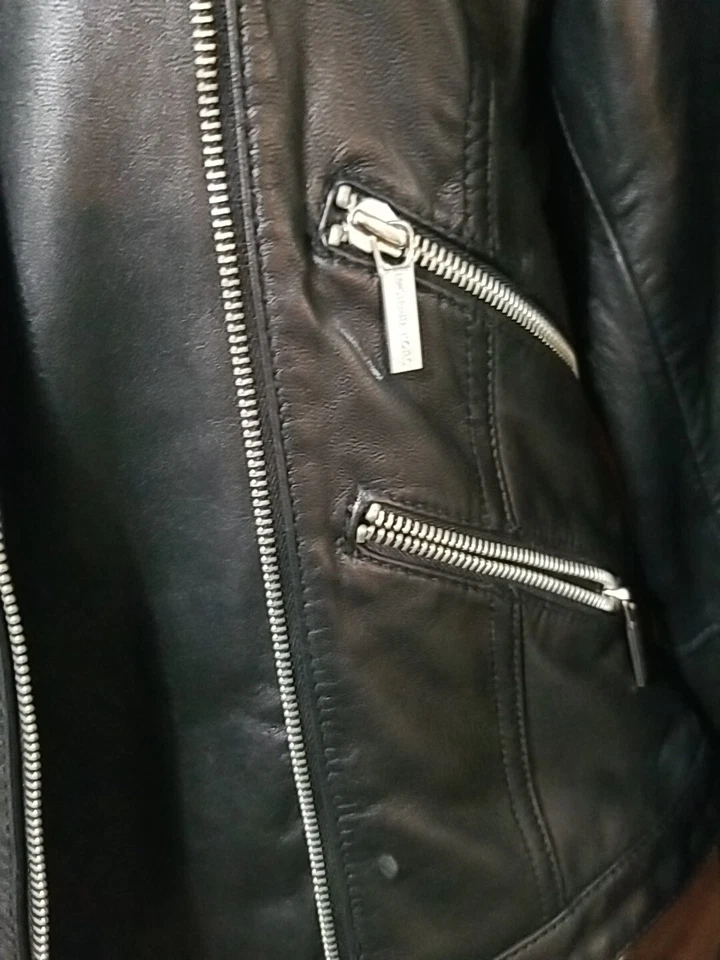 Michael Kors Women’s jacket Moto  Genuine Leather  Size XS S Motorcycle Soft! - Image 4 of 4