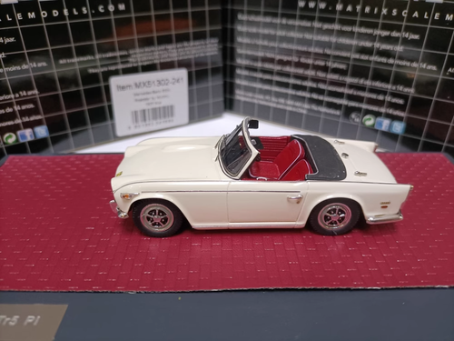 Matrix 1/43 Triumph TR5 P1 1968 White - Picture 2 of 6