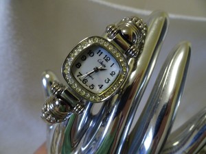 women's watch with bracelet band
