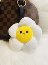 Daisy Flower Plush Keychain Cute Pom Pom Sunflower Plush Key Chain Charm 5 X 5