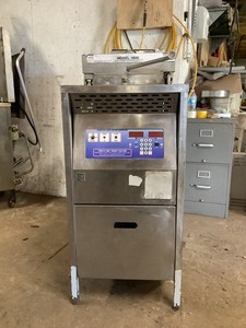 Pressure Fryer Broaster 1800GH Filter System Nat. Gas TESTED