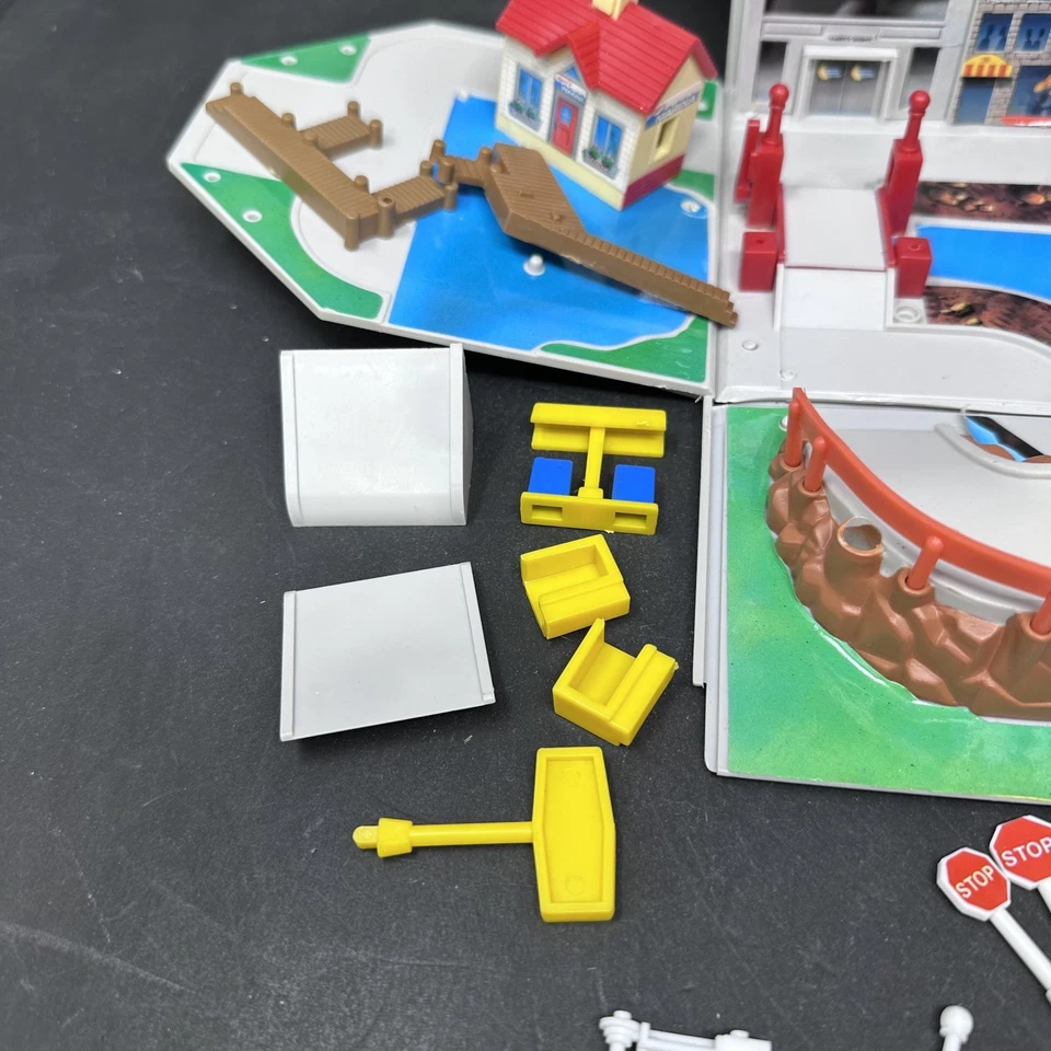 Micro Machines Toolbox SUPER CITY Playset 1988 Galoob Near Complete - Vintage - Image 4 of 4