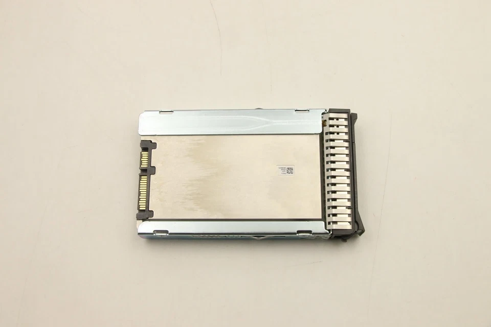 NEW Lenovo 01PE339 4XB7A13636 2.5" 1.92TB Mixed Use SATA 6Gb HS SSD - Image 3 of 4