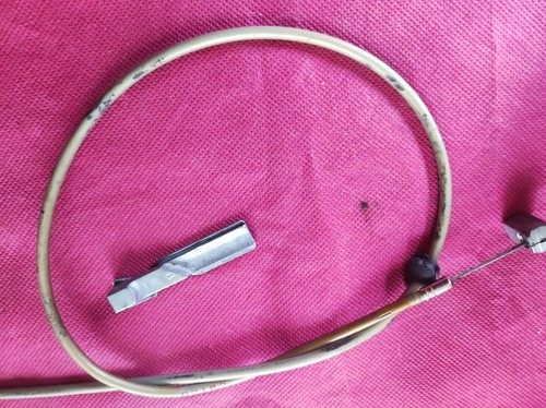 CABLE DE GAZ D OCCASION ORIGINE HONDA CBS 125 AVEC PIECES A 10 EUROS - Imagen 4 de 7