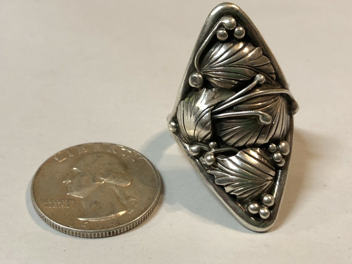 Native American Leaf Design Signed LC Sterling Silver Ring Size