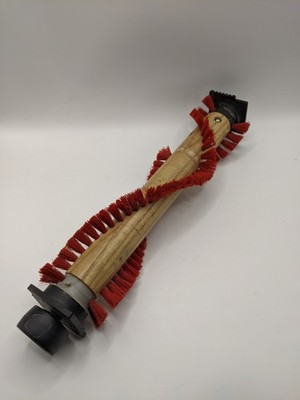 Oreck XL Commerical Vacuum Cleaner Red And Brown Brushroll