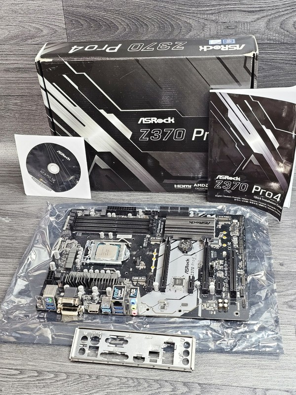 ASROCK Z370 Pro4 Intel Z370 ATX Mainboard Sockel 1151 - Opened, Never Used