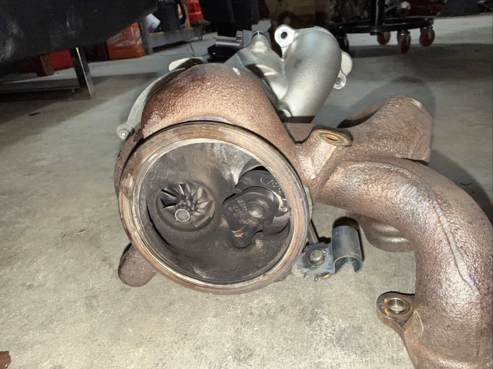 Turbocompresor Maserati Ghibli Levante 2021-2024 2,0 L OEM EM156 297712 55221800 Foto 4 de 4