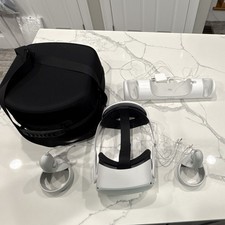 Meta Oculus Quest 2 256GB Bundle - Elite Stra...