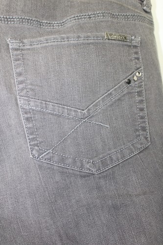 Chicos Jeans Womens Sz 3 Gray So Slimming Girlfriend Slim Leg Denim US Large 16 - Picture 8 of 10