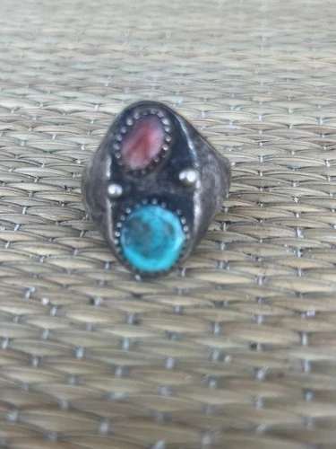 Early Vintage Navajo Silver Ring. Turquoise & Coral Size 9 Pawn