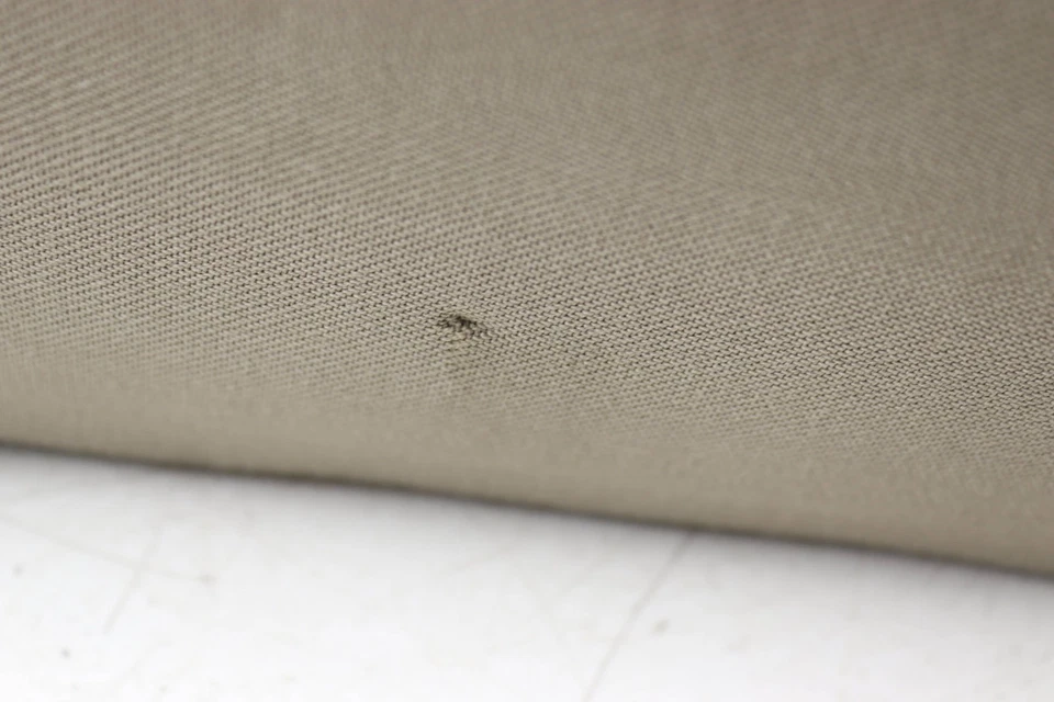 MERCEDES-BENZ E63 AMG - Cojín respaldo asiento superior derecho trasero (cuero napa) Foto 3 de 4