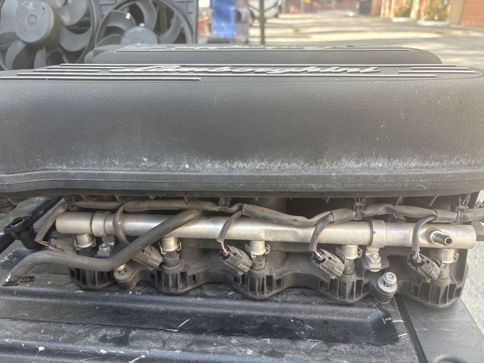 Lamborghini Huracan Performante Intake Manifold ( 07L133185AC)
