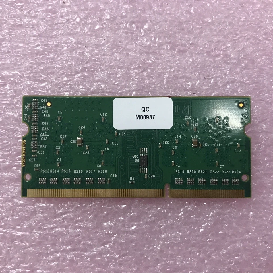 Edge 72GB Kit 18x4GB PC3-10600 Memory 204 PIN D AVH6456U66F7066GK-AP - Image 3 of 4
