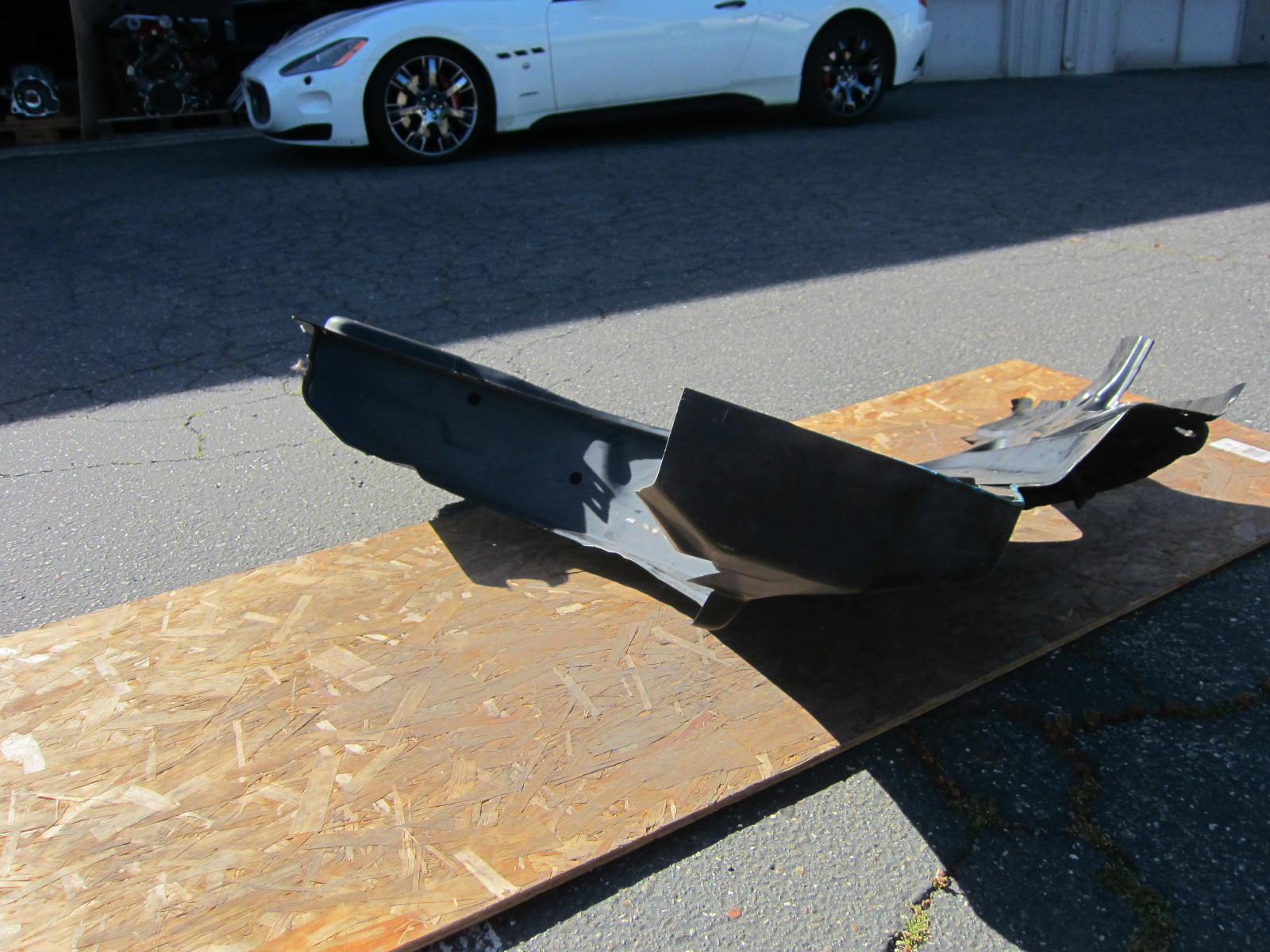 Maserati Quattroporte - RH Body Side Framing - Part# 673000784