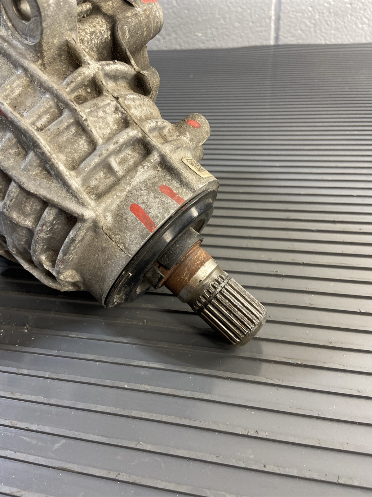 2017-2023 Maserati Levante AWD Front Differential Axle Carrier OEM Original