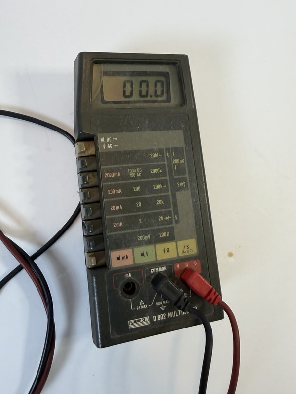Fluck D802 Multimeter 