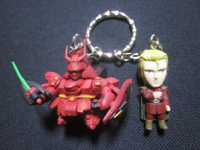 New Type Pilot & MS Keychain Char Aznable & Sazabi