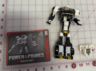 Transformers Generations Selects RICOCHET Deluxe Class Loose Missing Gun