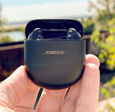 Bose QuietComfort Earbuds Ⅱ フルセット 黒 BOSE QuietComfort Earbuds II トリプルブラック|中古オーディオ