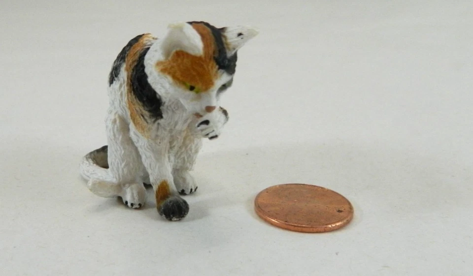Figura doméstica de aseo de gatos Schleich Calico gatito 2010 retirado pequeño 1,5 pulgadas Foto 3 de 4