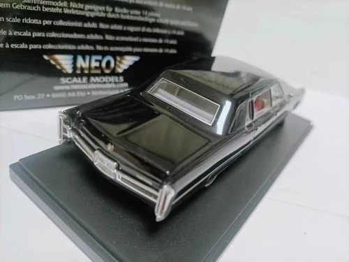 Neo Resin 1/43 Cadillac Fleetwood 75 Limousine 1966 Black #44000 - Picture 4 of 6
