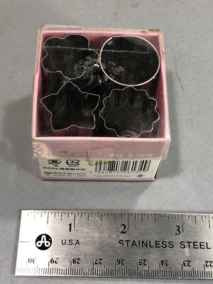 Japanese 4 Pcs Vegetable Mold Flower Cutter Sushi 18-8 Stainless Made in Japan