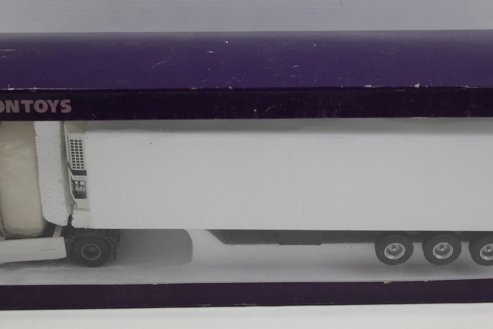 Boxed Lion Toys Diecast Model MAN Freight Lorry & Thermo King Trailer