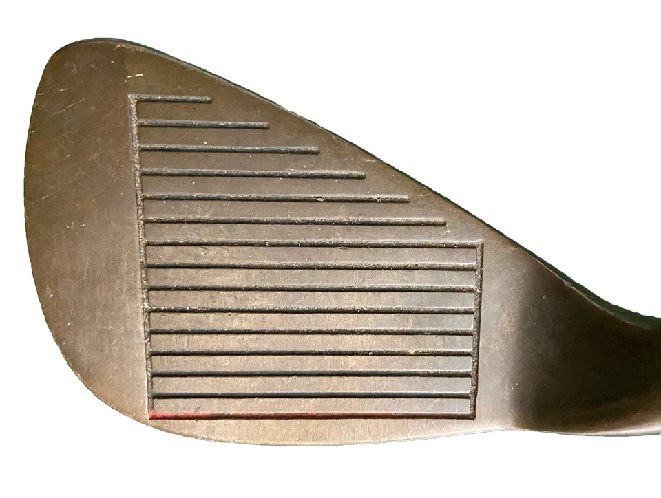 Tiger Shark Golf Great White BeCu 9 Iron Pat Simmons diestro regular grafito 36" Foto 4 de 4