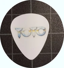 TOTO LOGO SINGLE GUITAR PICK