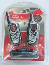 Radio Shack 2 Way Radios 14 Mile Range 22 Channels 99 Quiet Codes 21-101 NIP