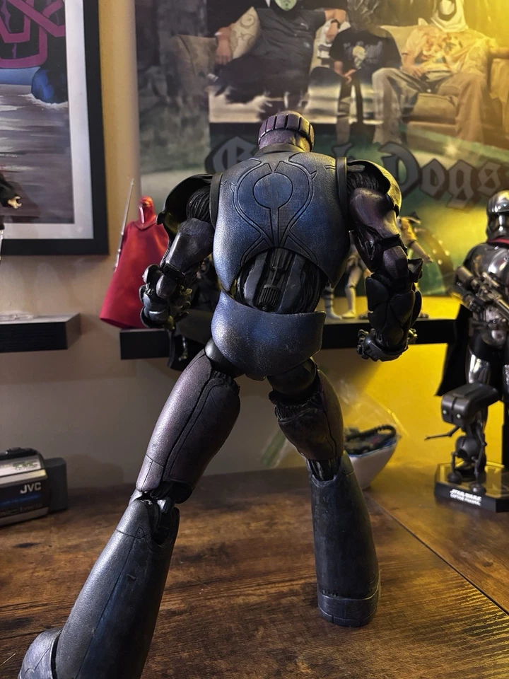 ToyBiz Marvel Legends Sentinel Build a Figure - Image 3 of 3