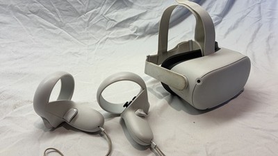 Oculus Meta Quest 2 Virtual Reality Headset