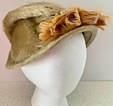 Vintage Fur & Feather Hat Tan Beige G. Fox & Co Hartford Bode  22.5