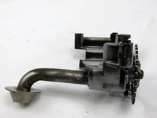06A115105B Pump Oil Volkswagen Touran 2.0 M 80KW 5M 5P (2009) Replacement Used