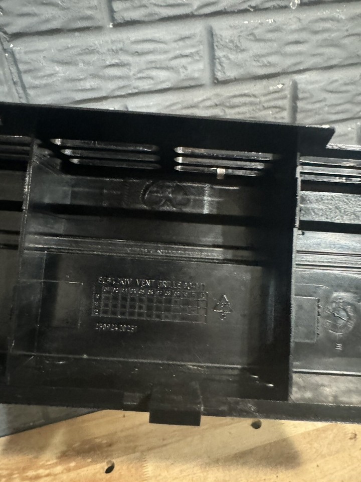 5304481506 FRIGIDAIRE MICROWAVE VENT GRILLE 5304481506 eBay