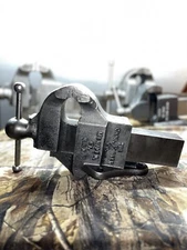 Antique Chas. Parker No. 39X Bench Vise Good Condition